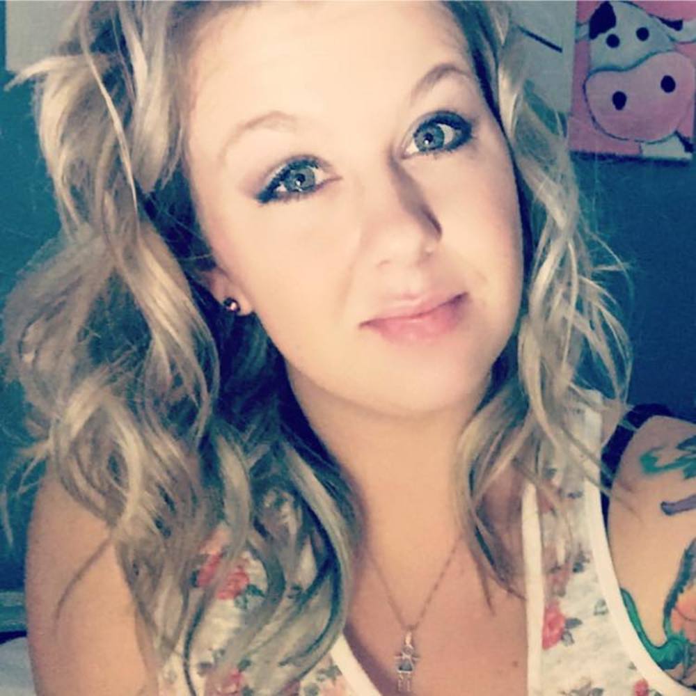 Meet your Posher, Crystal